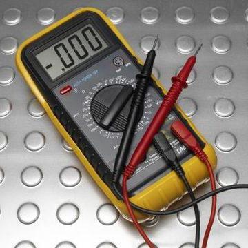 Можно ли мультиметром измерить емкость аккумулятора